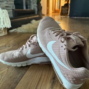 Nike Pink Sneakers Breathable Mesh Design
